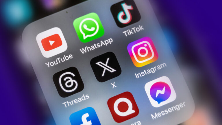 elon musk changes twitter name and logo to x